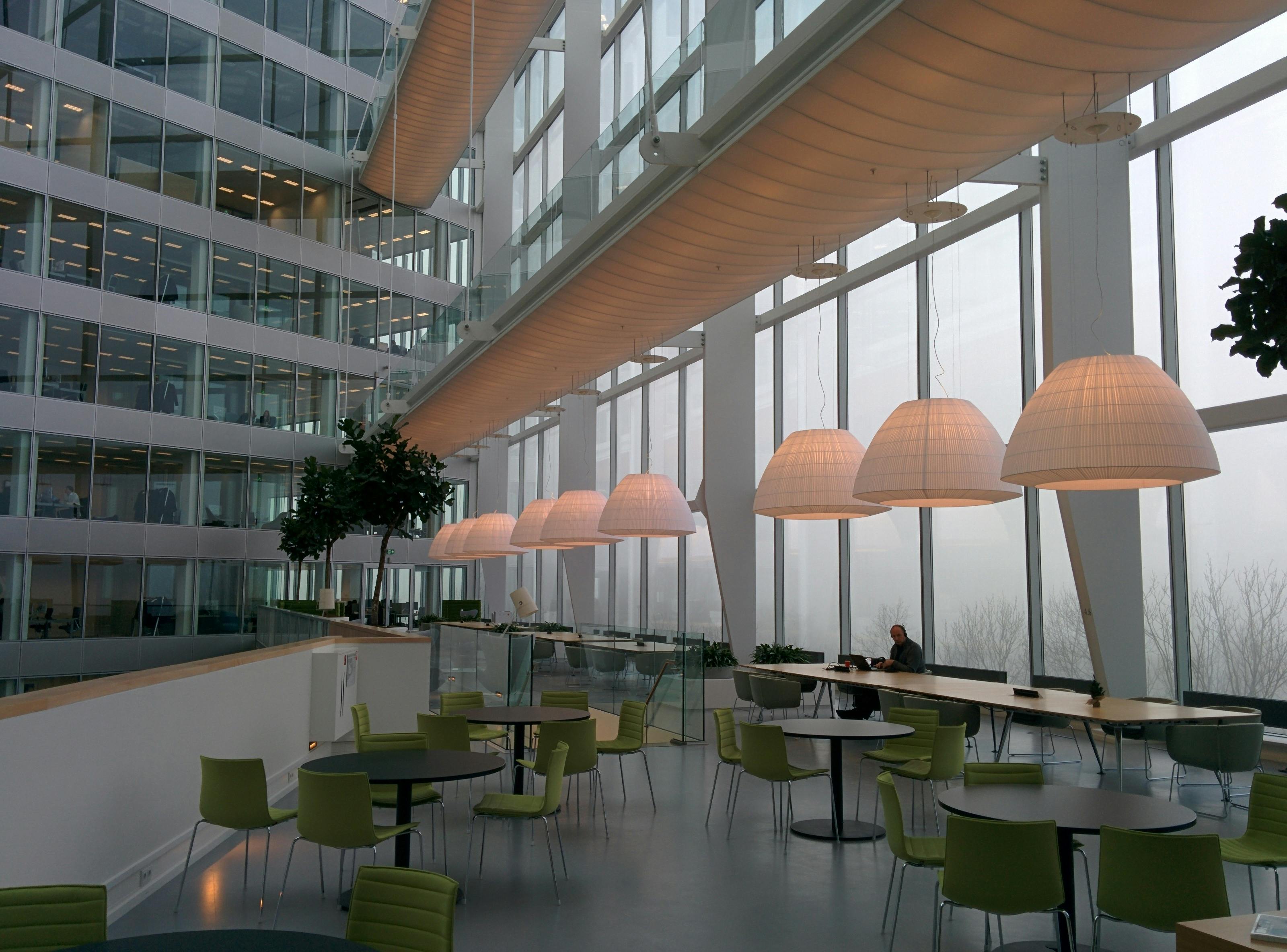 How Top Consulting Firms Make Money: Inside the Business of Strategy and Solutions